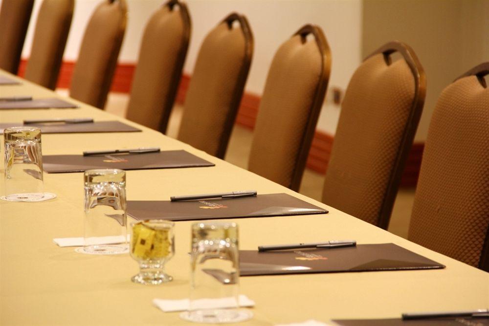 Sol De Oro Hotel&suites 5*